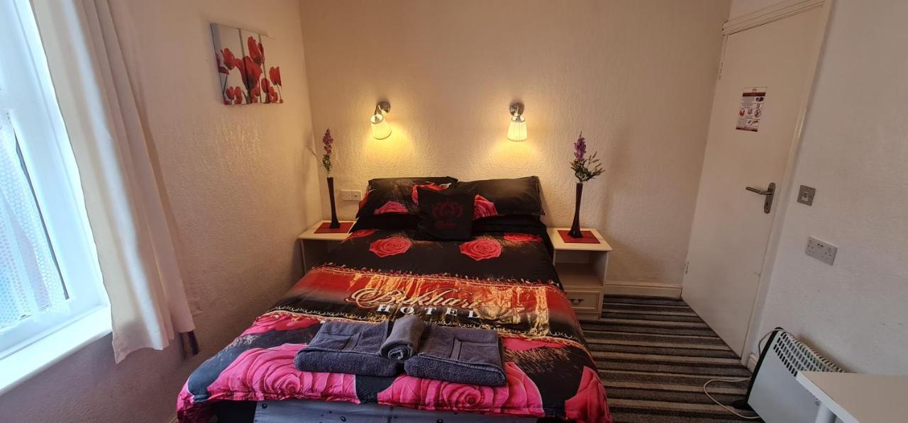 Bukhari Hotel Blackpool Bagian luar foto