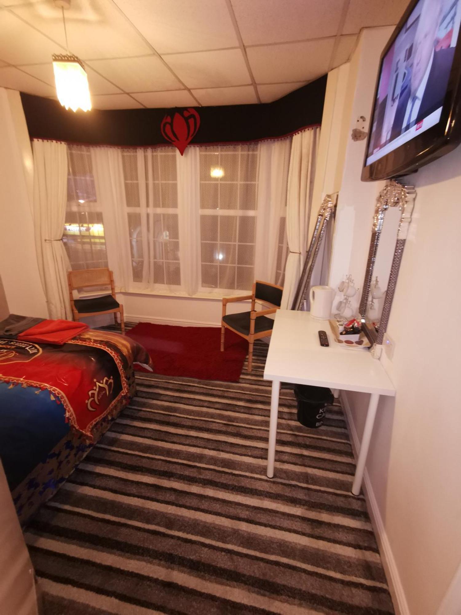 Bukhari Hotel Blackpool Ruang foto
